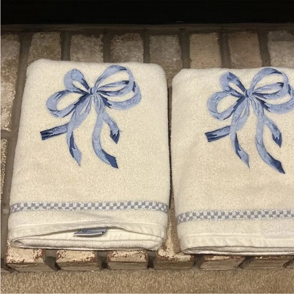 Santens Vintage Feminine Bow Pattern Bath Towel Set Made In USA 41x24 - Picture 1 of 8